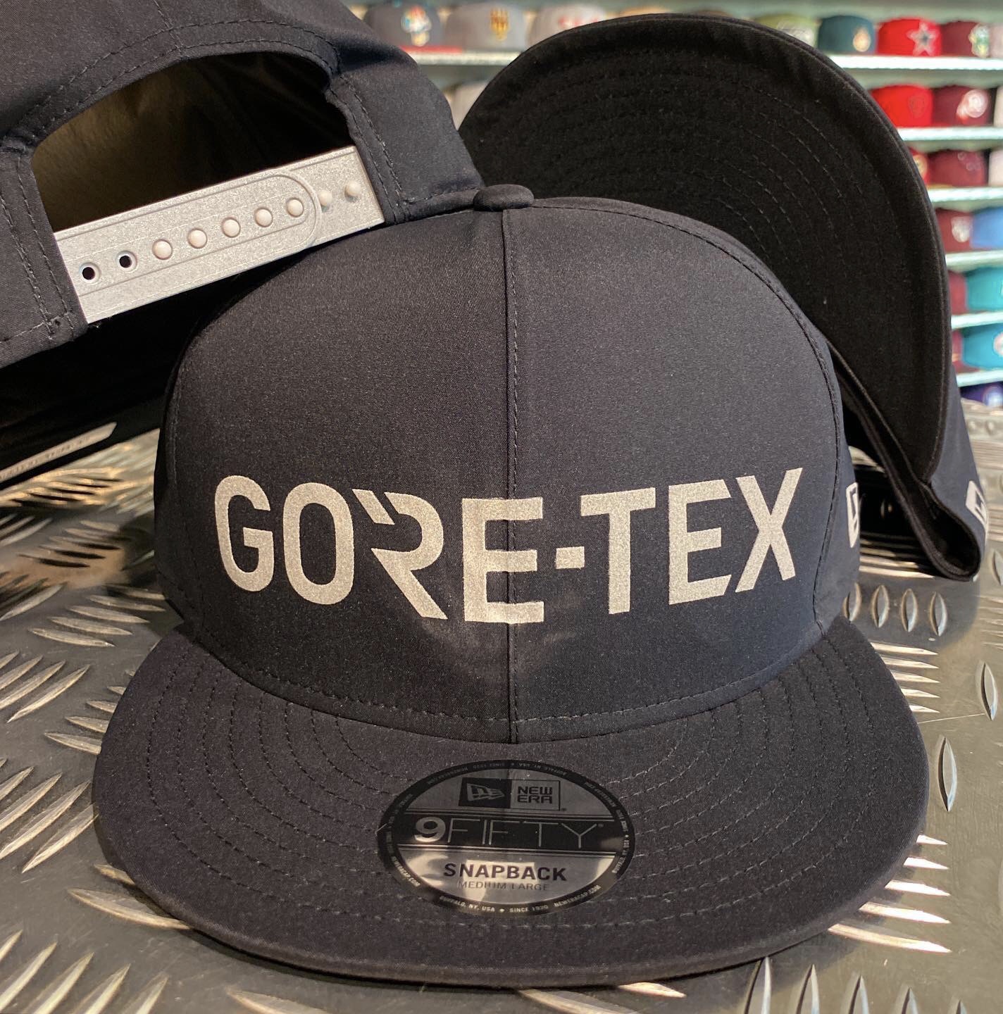 Supreme - Supreme New Era GORE-TEX 7 5/8 13AWの+giftsmate.net